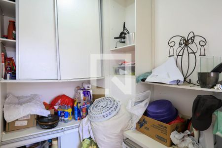 Apartamento à venda com 72m², 2 quartos e 1 vaga Apartamento à venda com 72m², 2 quartos e 1 vagaDespensa