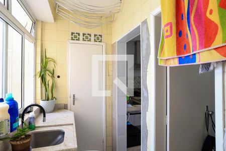 Apartamento à venda com 72m², 2 quartos e 1 vaga Apartamento à venda com 72m², 2 quartos e 1 vagaÁrea de serviço