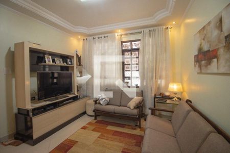 Casa à venda com 165m², 3 quartos e 2 vagas