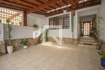 Casa à venda com 165m², 3 quartos e 2 vagas