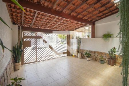 Casa à venda com 165m², 3 quartos e 2 vagas