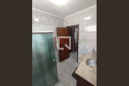 Casa à venda com 150m², 2 quartos e 6 vagas