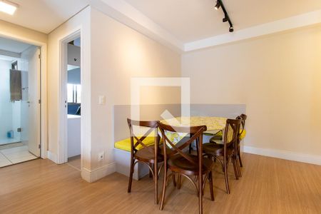 Sala de apartamento para alugar com 2 quartos, 69m² em Campina do Siqueira, Curitiba