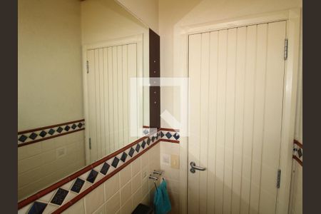 Casa à venda com 160m², 4 quartos e 2 vagasLavabo