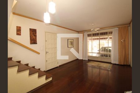 Casa à venda com 160m², 4 quartos e 2 vagasSala