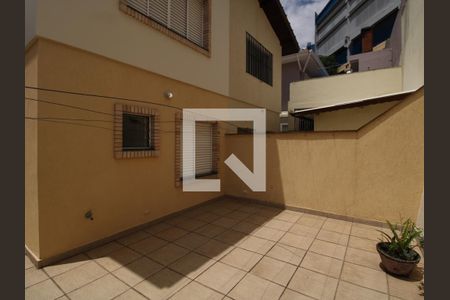 Casa à venda com 160m², 4 quartos e 2 vagasQuintal