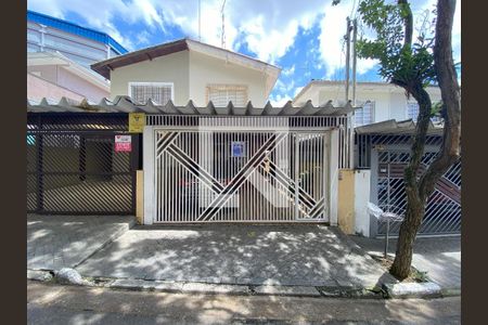 Casa à venda com 160m², 4 quartos e 2 vagasFachada