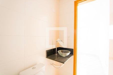 Apartamento à venda com 82m², 2 quartos e 2 vagasBanheiro do quarto