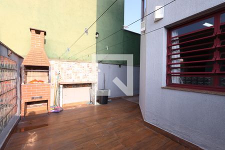 Casa à venda com 280m², 3 quartos e 5 vagasQuintal