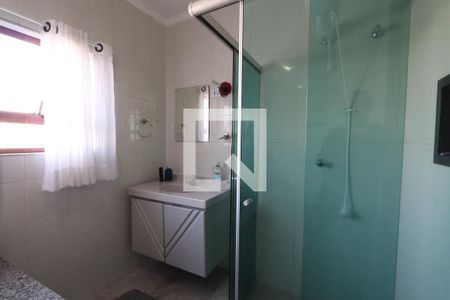 Casa à venda com 280m², 3 quartos e 5 vagasBanheiro da Suíte