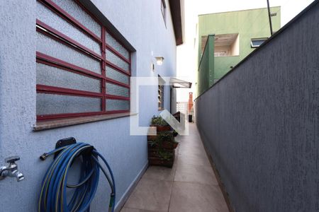 Casa à venda com 280m², 3 quartos e 5 vagasCorredor Lateral