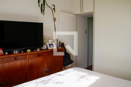 Casa de condomínio à venda com 3590m², 4 quartos e 6 vagas Casa de condomínio à venda com 3590m², 4 quartos e 6 vagasQuarto 2