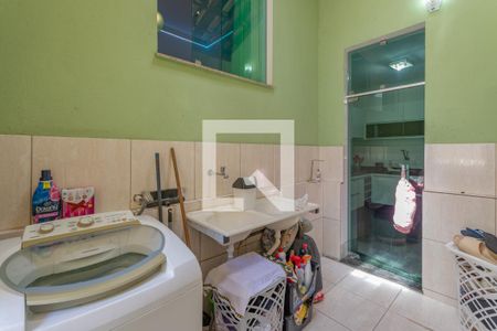 Casa à venda com 200m², 3 quartos e 4 vagasÁrea de Serviço