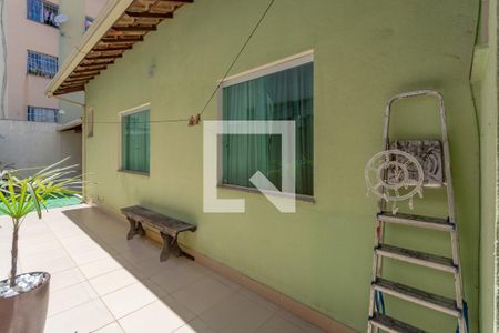 Casa à venda com 200m², 3 quartos e 4 vagasÁrea Gourmet - Quintal
