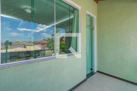 Casa à venda com 200m², 3 quartos e 4 vagasSala - Varanda