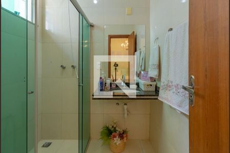 Casa à venda com 200m², 3 quartos e 4 vagasBanheiro suíte