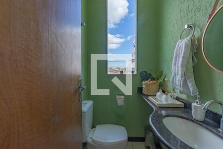 Casa à venda com 200m², 3 quartos e 4 vagasLavabo