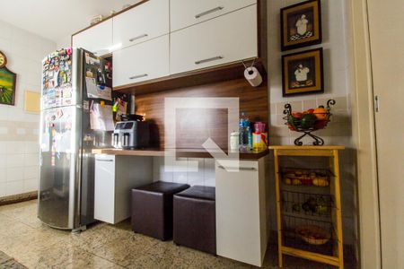 Apartamento à venda com 96m², 3 quartos e 3 vagas Apartamento à venda com 96m², 3 quartos e 3 vagasCozinha