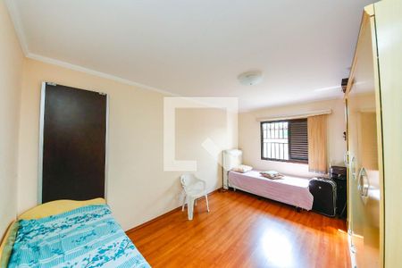 Casa à venda com 287m², 6 quartos e 3 vagas Casa à venda com 287m², 6 quartos e 3 vagasQuarto 3