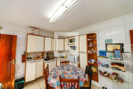 Casa à venda com 287m², 6 quartos e 3 vagas Casa à venda com 287m², 6 quartos e 3 vagasCozinha