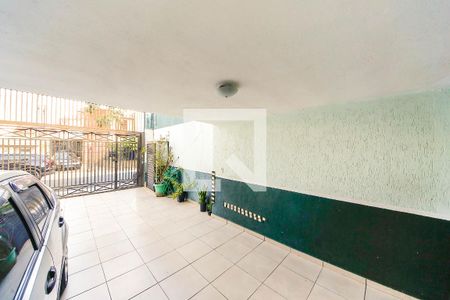 Casa à venda com 287m², 6 quartos e 3 vagas Casa à venda com 287m², 6 quartos e 3 vagasGaragem