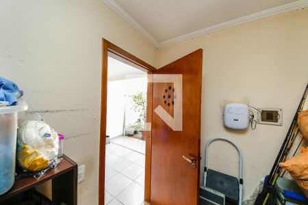 Casa à venda com 287m², 6 quartos e 3 vagas Casa à venda com 287m², 6 quartos e 3 vagasQuarto de Serviço