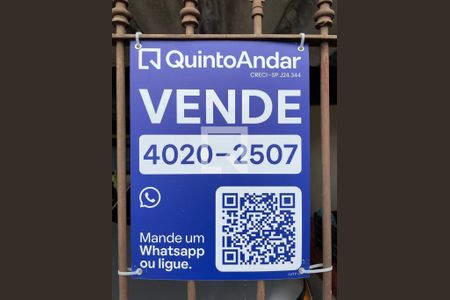 Casa à venda com 500m², 2 quartos e 3 vagas Casa à venda com 500m², 2 quartos e 3 vagasPlaca OZTP