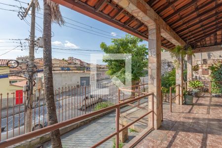 Casa à venda com 360m², 4 quartos e 2 vagasVaranda