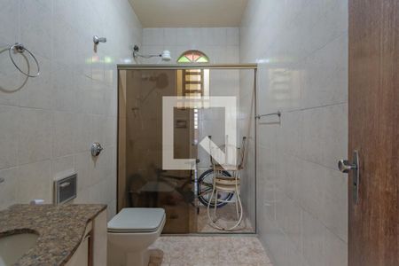 Casa à venda com 360m², 4 quartos e 2 vagasBanheiro suíte