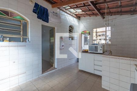 Casa à venda com 360m², 4 quartos e 2 vagasÁrea de Serviço