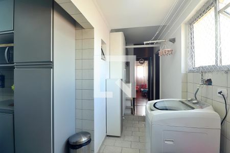 Apartamento à venda com 82m², 3 quartos e 1 vagaÁrea de Serviço