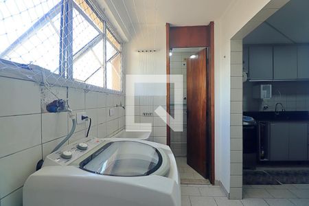 Apartamento à venda com 82m², 3 quartos e 1 vagaÁrea de Serviço