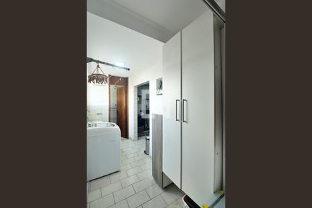 Apartamento à venda com 82m², 3 quartos e 1 vagaÁrea de Serviço