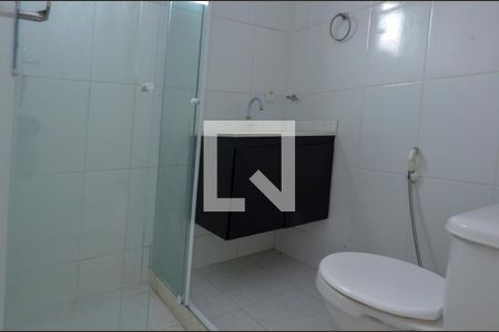 Casa de condomínio à venda com 178m², 5 quartos e 1 vaga Casa de condomínio à venda com 178m², 5 quartos e 1 vagaBanheiro