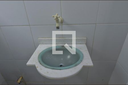 Casa de condomínio à venda com 178m², 5 quartos e 1 vaga Casa de condomínio à venda com 178m², 5 quartos e 1 vagaLavabo