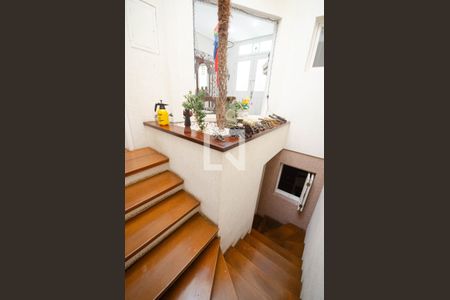 Casa à venda com 430m², 4 quartos e 4 vagas Casa à venda com 430m², 4 quartos e 4 vagasAcesso Area de Serviço