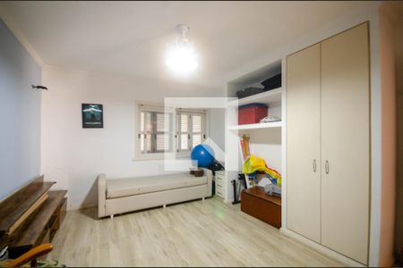 Casa à venda com 430m², 4 quartos e 4 vagas Casa à venda com 430m², 4 quartos e 4 vagasQuarto 3