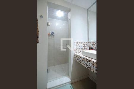 Casa à venda com 430m², 4 quartos e 4 vagas Casa à venda com 430m², 4 quartos e 4 vagasBanheiro Social