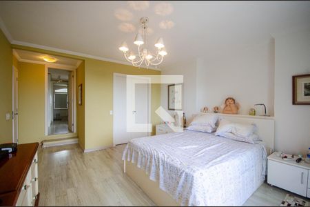 Casa à venda com 430m², 4 quartos e 4 vagas Casa à venda com 430m², 4 quartos e 4 vagasSuíte