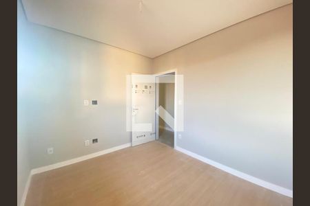Casa à venda com 225m², 3 quartos e 4 vagas Casa à venda com 225m², 3 quartos e 4 vagasQuarto 1