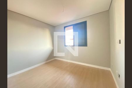 Casa à venda com 225m², 3 quartos e 4 vagas Casa à venda com 225m², 3 quartos e 4 vagasQuarto 1