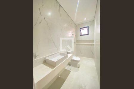 Casa à venda com 225m², 3 quartos e 4 vagas Casa à venda com 225m², 3 quartos e 4 vagasSuíte