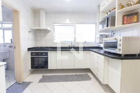 Apartamento à venda com 230m², 3 quartos e 3 vagas Apartamento à venda com 230m², 3 quartos e 3 vagasCozinha