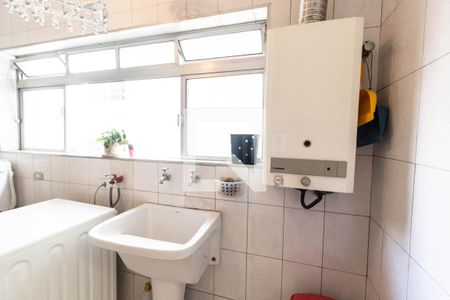 Apartamento à venda com 230m², 3 quartos e 3 vagas Apartamento à venda com 230m², 3 quartos e 3 vagasÁrea de serviço