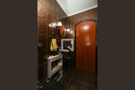 Casa à venda com 240m², 3 quartos e 3 vagas Casa à venda com 240m², 3 quartos e 3 vagasBanheiro 2