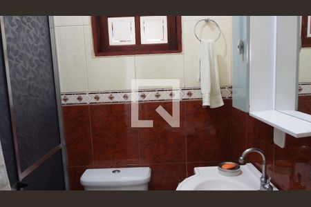 Casa à venda com 299m², 3 quartos e 2 vagasBanheiro da Suíte 2