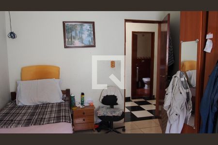 Casa à venda com 299m², 3 quartos e 2 vagasQuarto 1