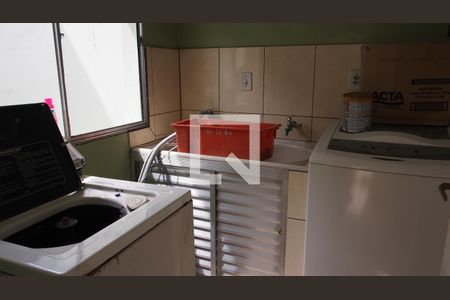 Casa à venda com 299m², 3 quartos e 2 vagasLavanderia