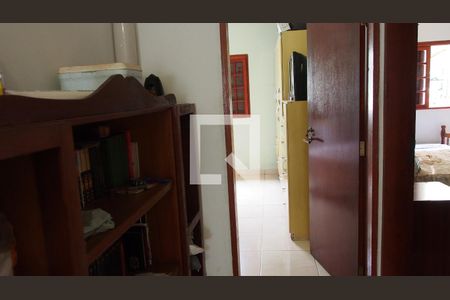 Casa à venda com 299m², 3 quartos e 2 vagasCorredor