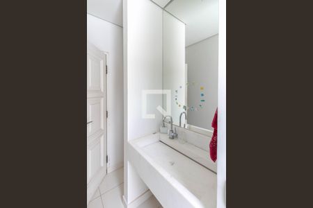 Casa à venda com 500m², 4 quartos e 5 vagasBanheiro